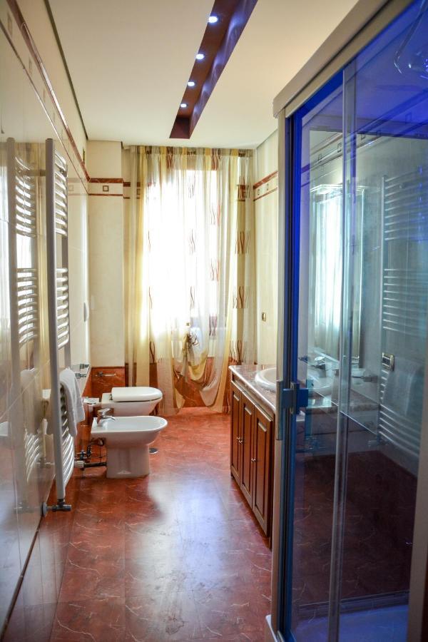 Sgr-Om Luxury House Vatican Appartement Rome Buitenkant foto